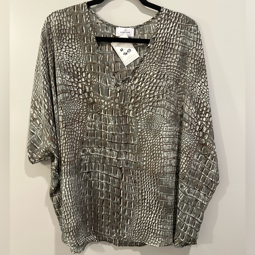 NWT Adrienne Alligator/Snakeskin Print Blouse Grey Size M